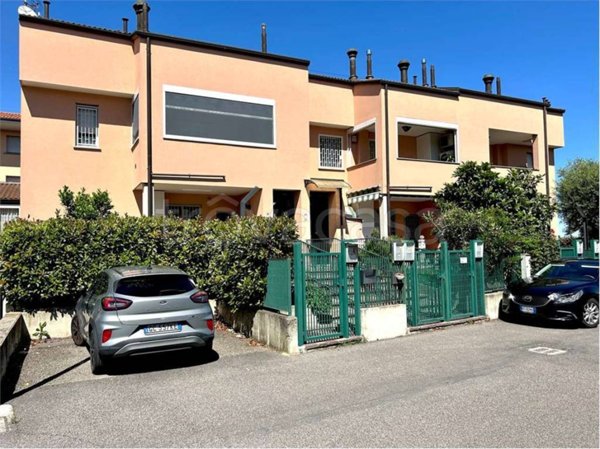 appartamento in vendita a Castel San Pietro Terme in zona Osteria Grande