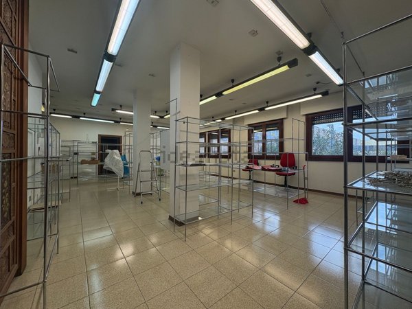 capannone in vendita a Castel San Pietro Terme