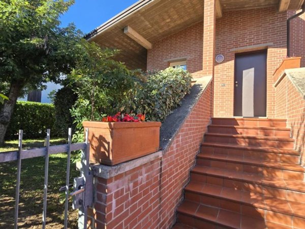 casa indipendente in vendita a Castel San Pietro Terme in zona Osteria Grande