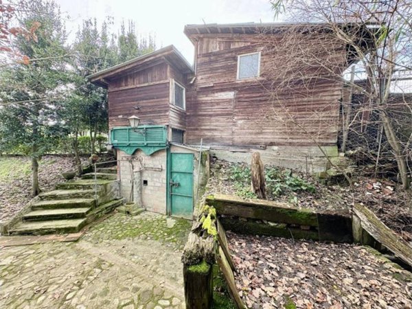 locale di sgombero in vendita a Castel San Pietro Terme