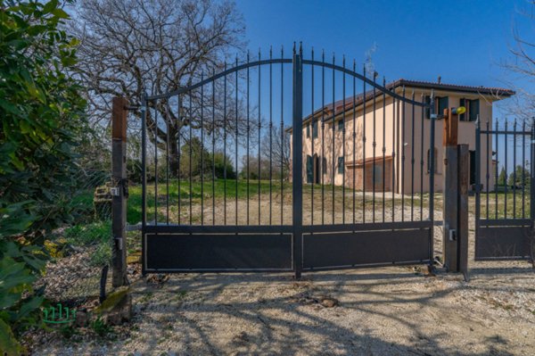 casa indipendente in vendita a Castel San Pietro Terme in zona Varignana