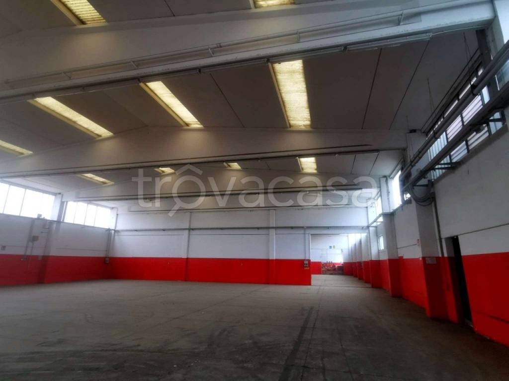 capannone in vendita a Castel San Pietro Terme in zona Osteria Grande