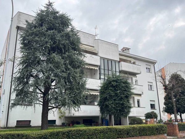 appartamento in vendita a Castel San Pietro Terme in zona Osteria Grande