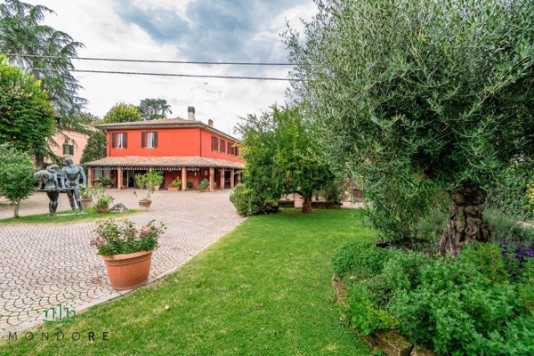 villa in vendita a Castel San Pietro Terme