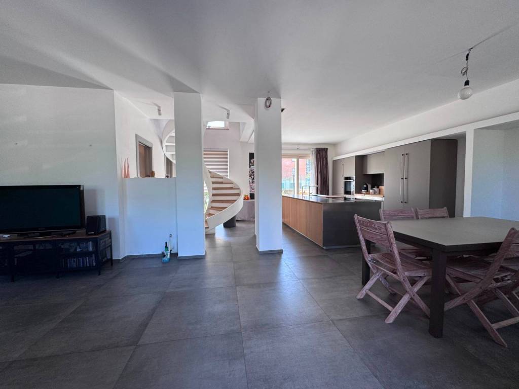 casa indipendente in vendita a Castel San Pietro Terme in zona Osteria Grande