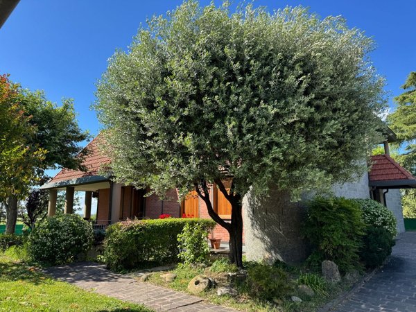 casa indipendente in vendita a Castel San Pietro Terme