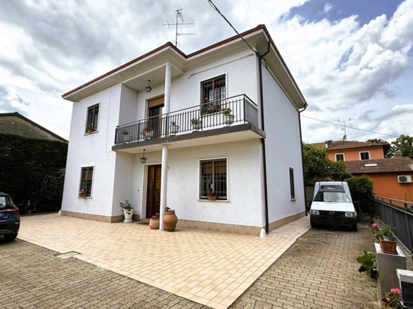 casa indipendente in vendita a Castel San Pietro Terme