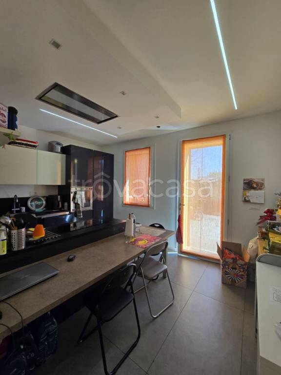 appartamento in vendita a Castel San Pietro Terme in zona Osteria Grande