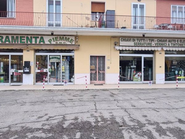 negozio in vendita a Castel San Pietro Terme in zona Osteria Grande