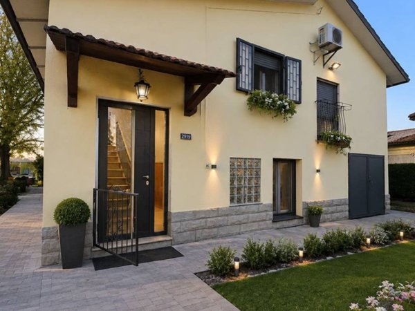 casa indipendente in vendita a Castel San Pietro Terme in zona Magione