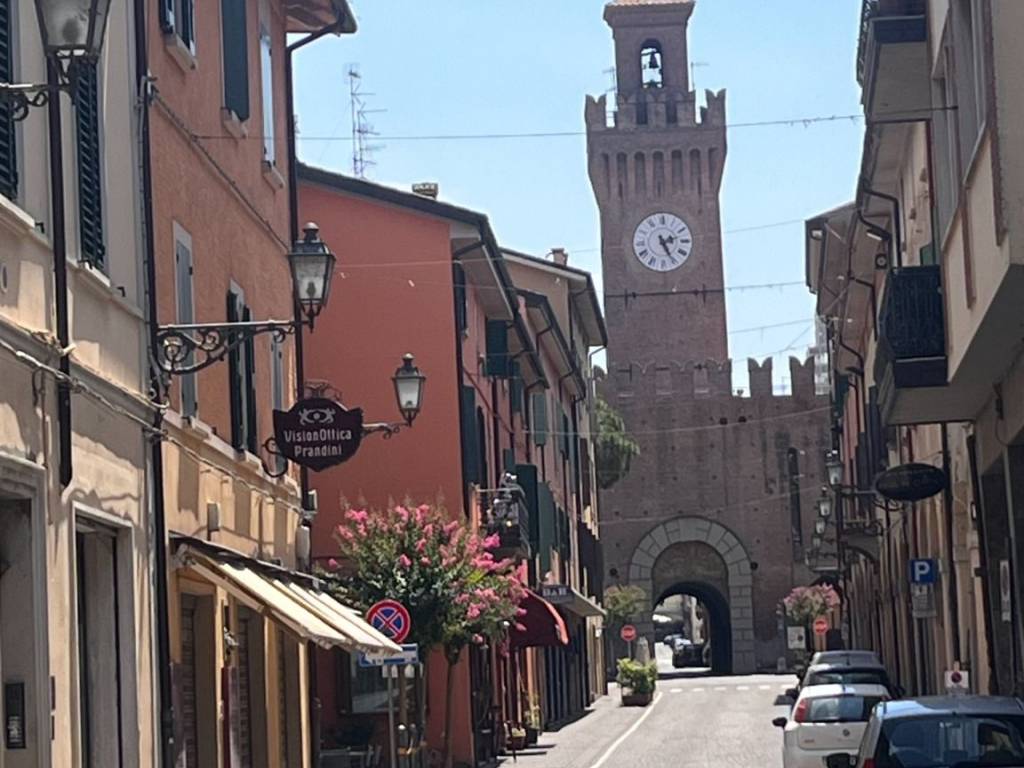 intera palazzina in vendita a Castel San Pietro Terme
