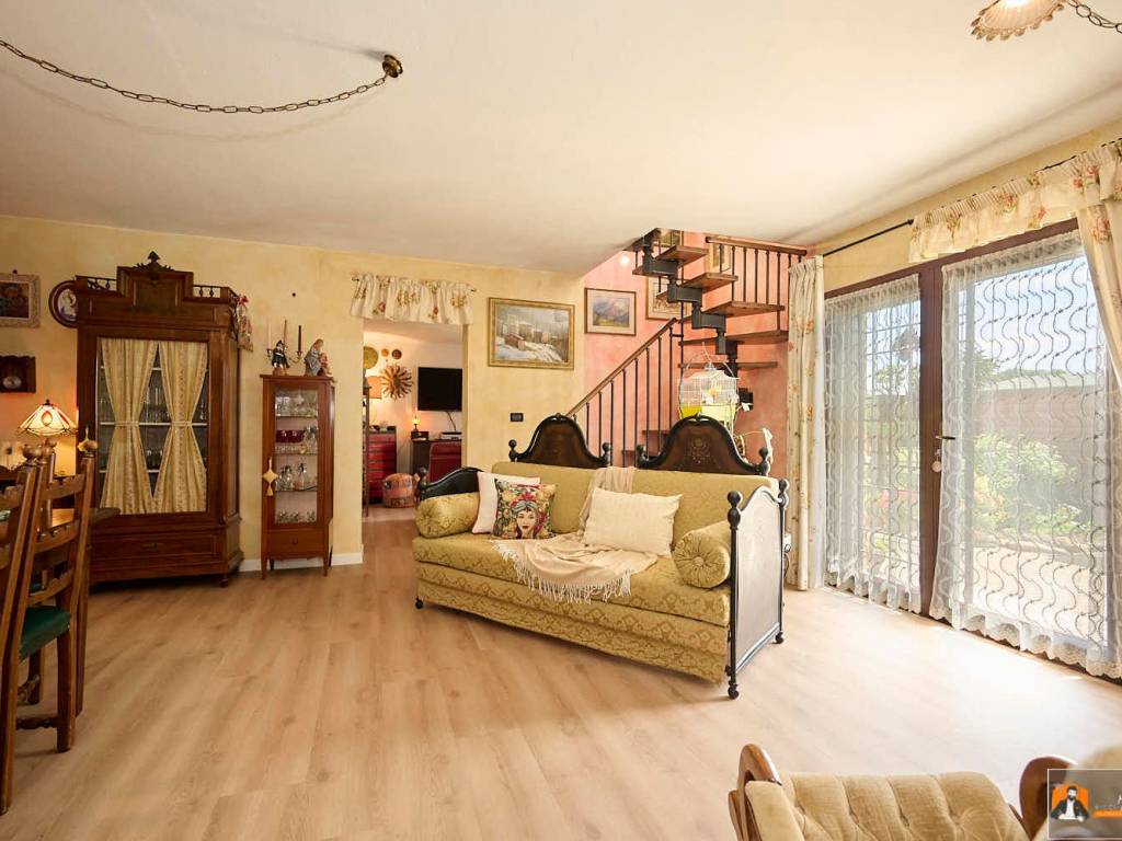 casa indipendente in vendita a Castel San Pietro Terme in zona Magione