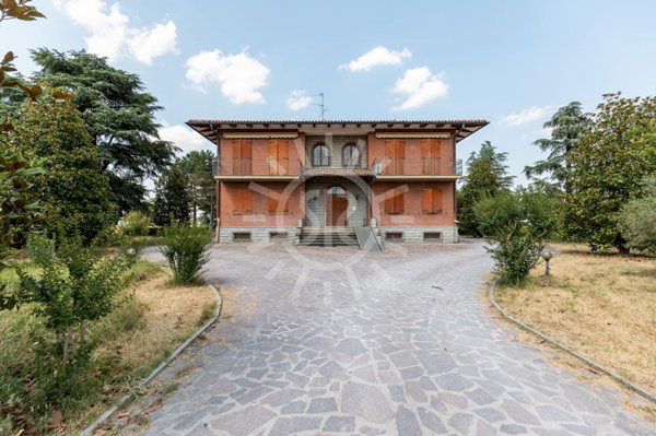 casa indipendente in vendita a Castel San Pietro Terme in zona Osteria Grande