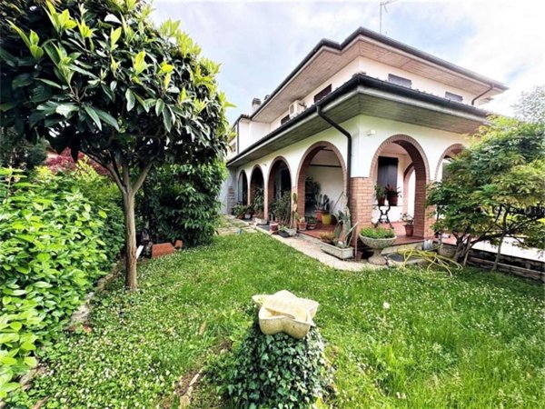 casa indipendente in vendita a Castel San Pietro Terme