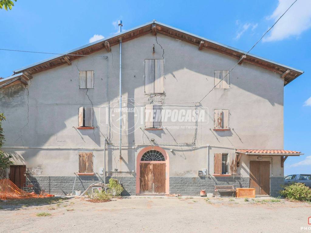 casa indipendente in vendita a Castel San Pietro Terme in zona Gaiana
