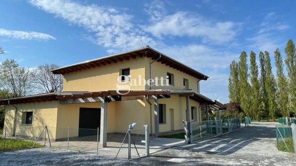 casa indipendente in vendita a Castenaso in zona Marano