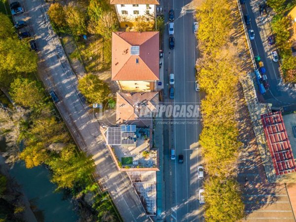 negozio in vendita a Castenaso