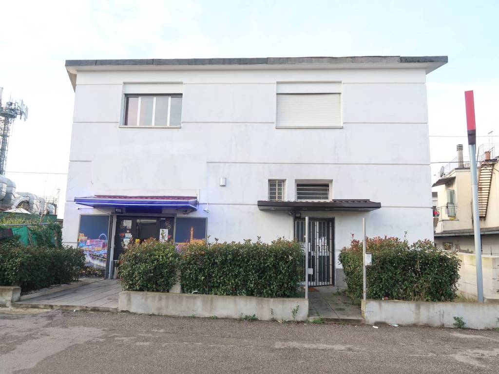 intera palazzina in vendita a Castenaso in zona Villanova