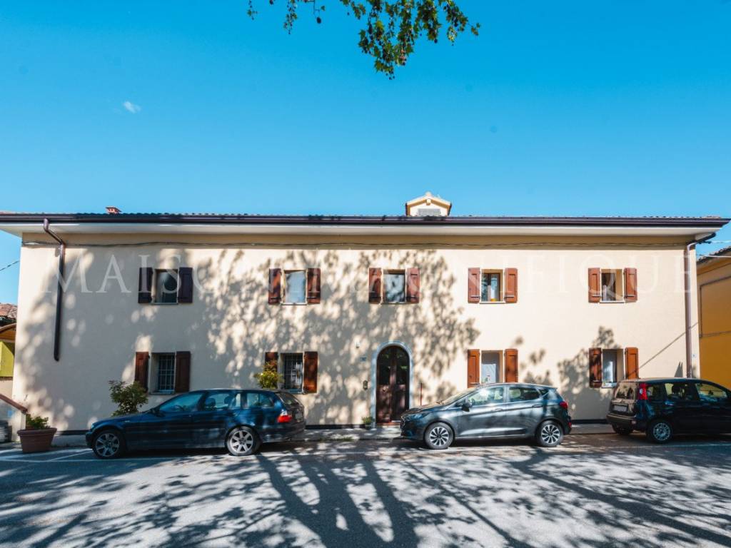 appartamento in vendita a Castenaso in zona Fiesso