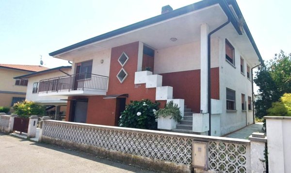 casa indipendente in vendita a Castenaso in zona Marano