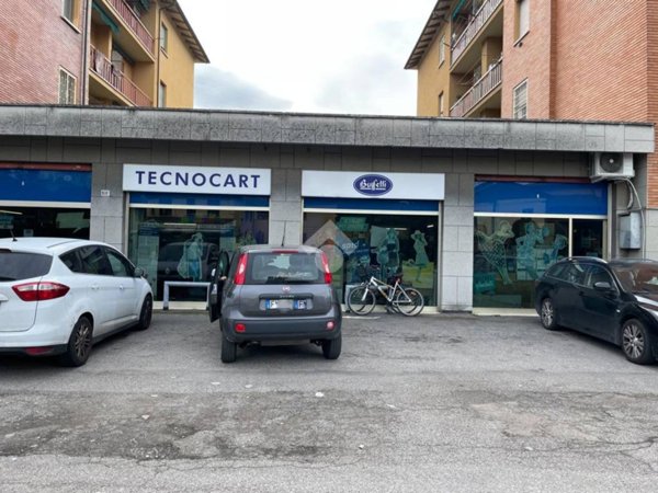 negozio in vendita a Castenaso