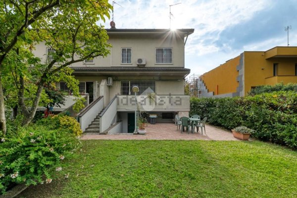 casa indipendente in vendita a Castenaso