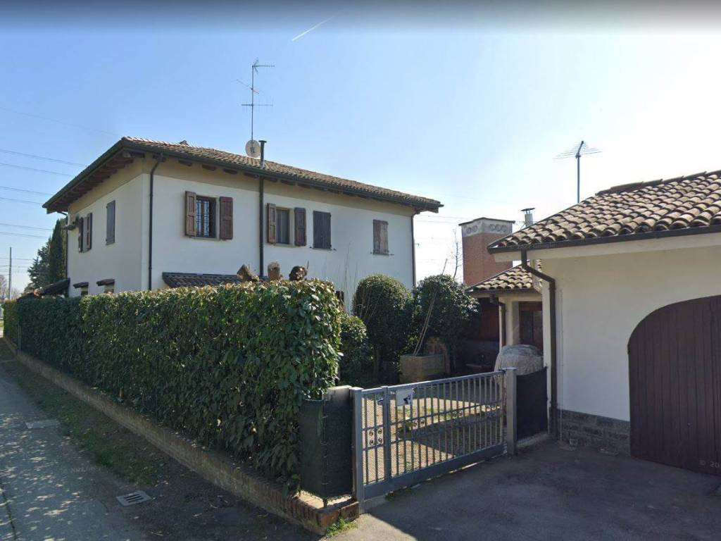 casa indipendente in vendita a Castenaso in zona Fiesso