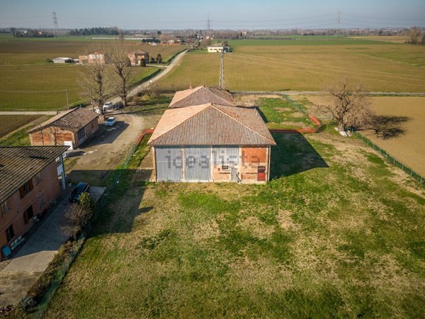 pentavano in vendita a Castenaso