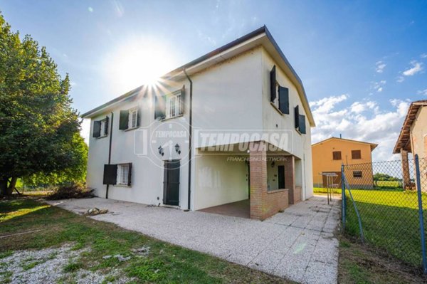 casa indipendente in vendita a Castenaso in zona Veduro