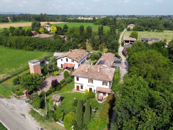 casa indipendente in vendita a Castenaso in zona Fiesso
