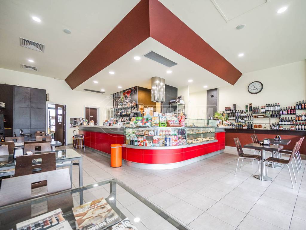 negozio in vendita a Castenaso in zona Villanova