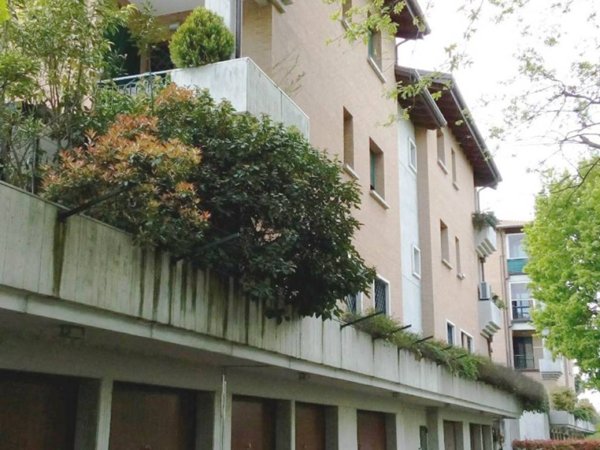 locale commerciale in vendita a Castenaso in zona Villanova