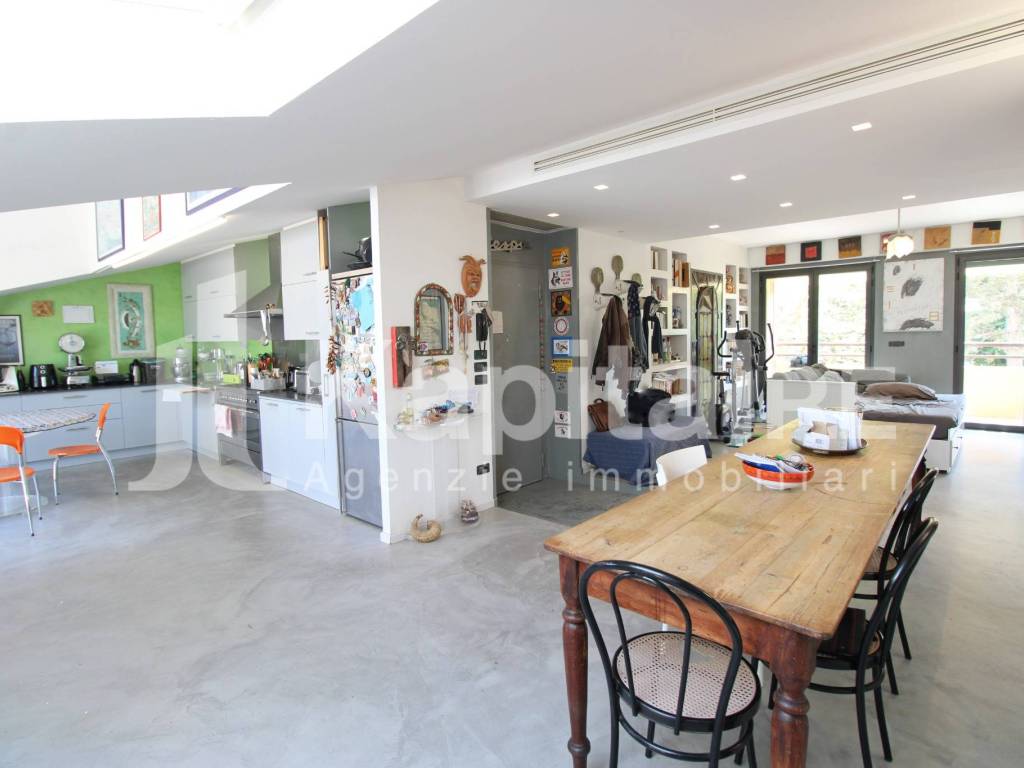 appartamento in vendita a Castenaso in zona Fiesso