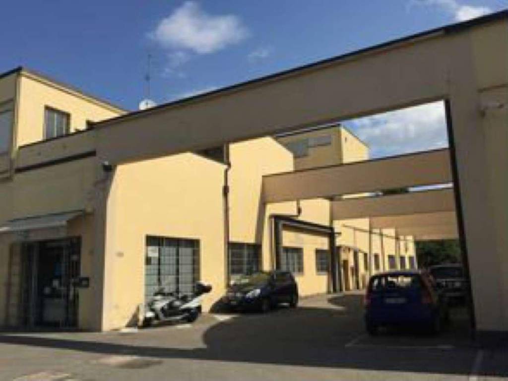 locale commerciale in vendita a Castenaso in zona Villanova