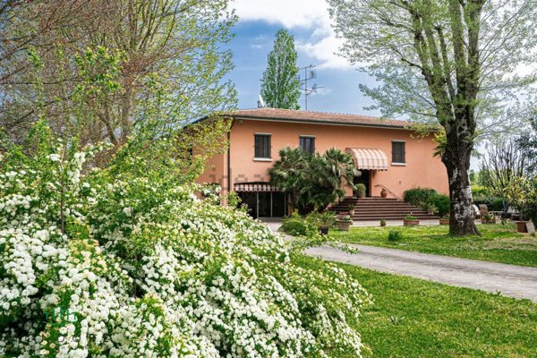 casa indipendente in vendita a Castenaso in zona Marano