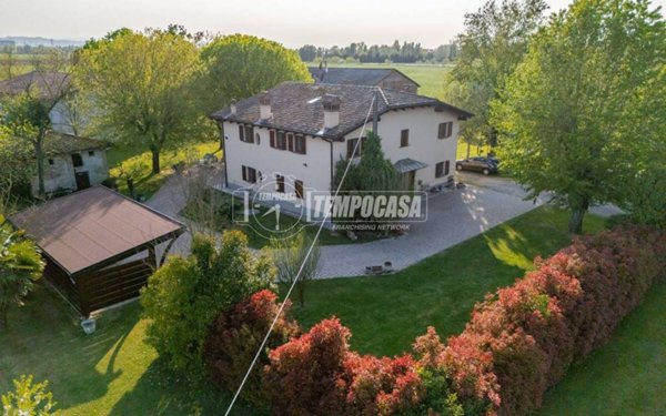 casa indipendente in vendita a Castenaso in zona Marano