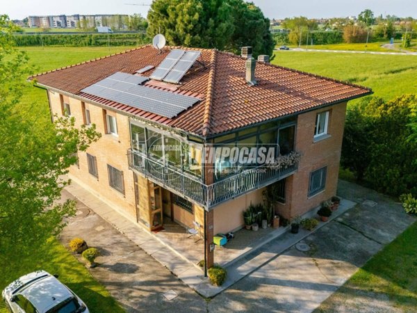 casa indipendente in vendita a Castenaso in zona Marano