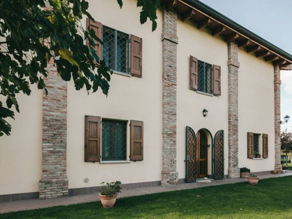 casa indipendente in vendita a Castenaso in zona Veduro