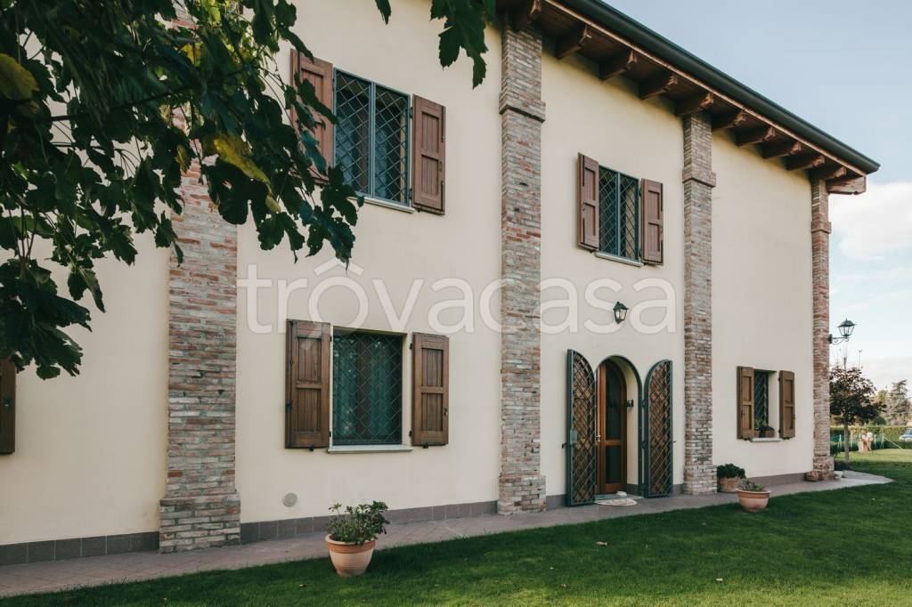 casa indipendente in vendita a Castenaso in zona Veduro