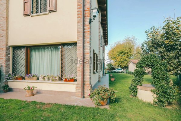 casa indipendente in vendita a Castenaso in zona Veduro