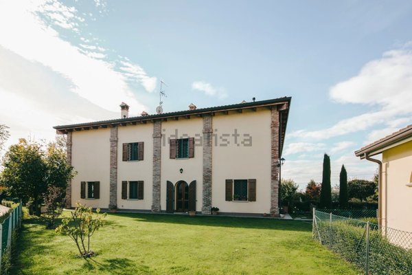 casa indipendente in vendita a Castenaso in zona Marano