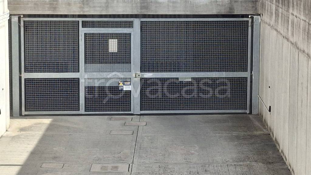 box auto in vendita a Castenaso in zona Villanova