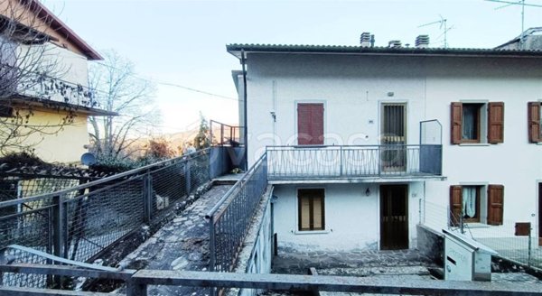 appartamento in vendita a Castiglione dei Pepoli in zona Baragazza