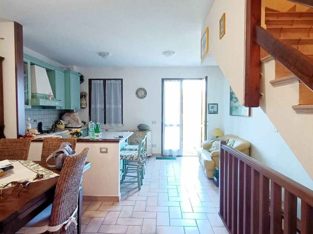 casa indipendente in vendita a Castiglione dei Pepoli