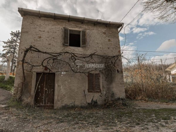 casa indipendente in vendita a Castiglione dei Pepoli in zona Sparvo
