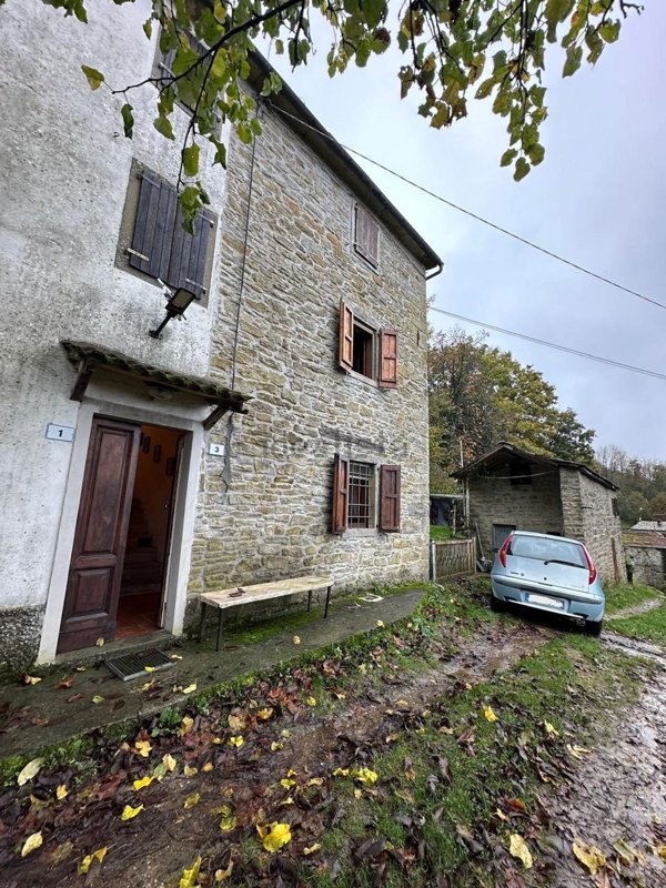 appartamento in vendita a Castiglione dei Pepoli in zona Roncobilaccio