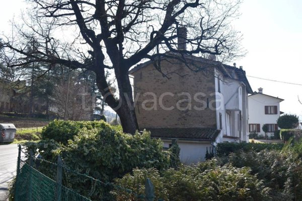 casa indipendente in vendita a Castiglione dei Pepoli in zona Creda