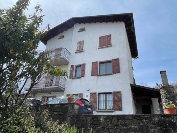 casa indipendente in vendita a Castiglione dei Pepoli in zona Sparvo