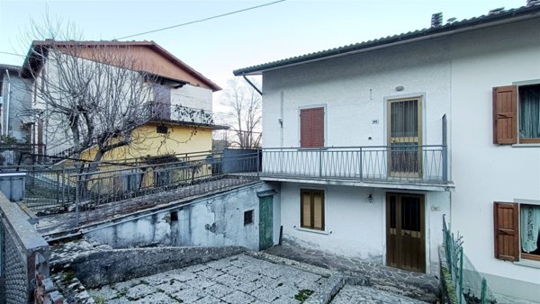 appartamento in vendita a Castiglione dei Pepoli in zona Baragazza
