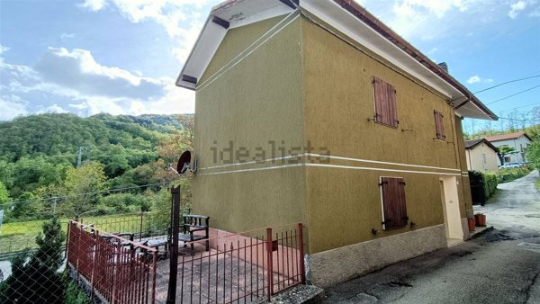 casa indipendente in vendita a Castiglione dei Pepoli in zona Ca' di Landino